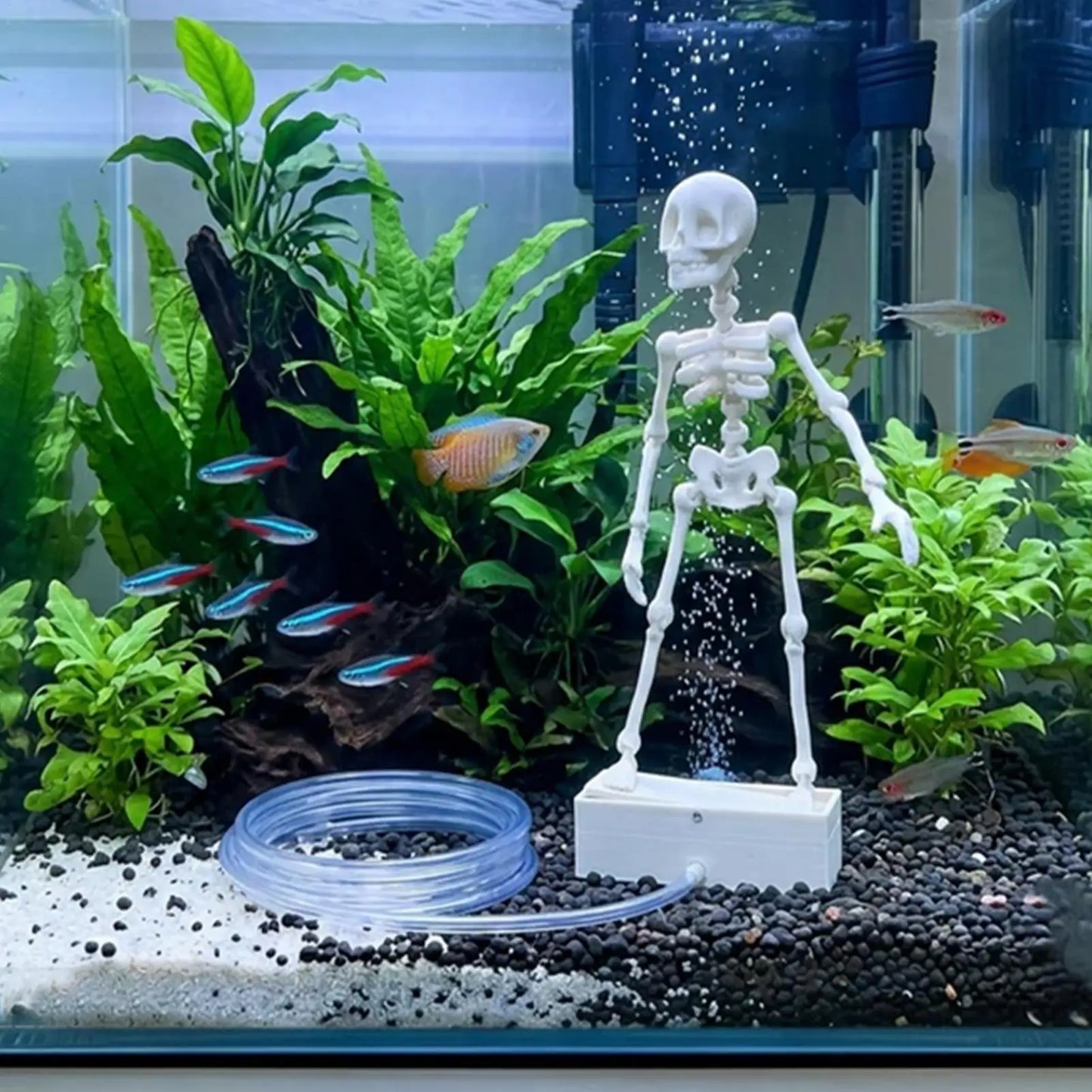 Realistic Dancing Skeleton Aquarium Air Bubbler, Decorative Fish Tank Ornament Equipped with Air Hose