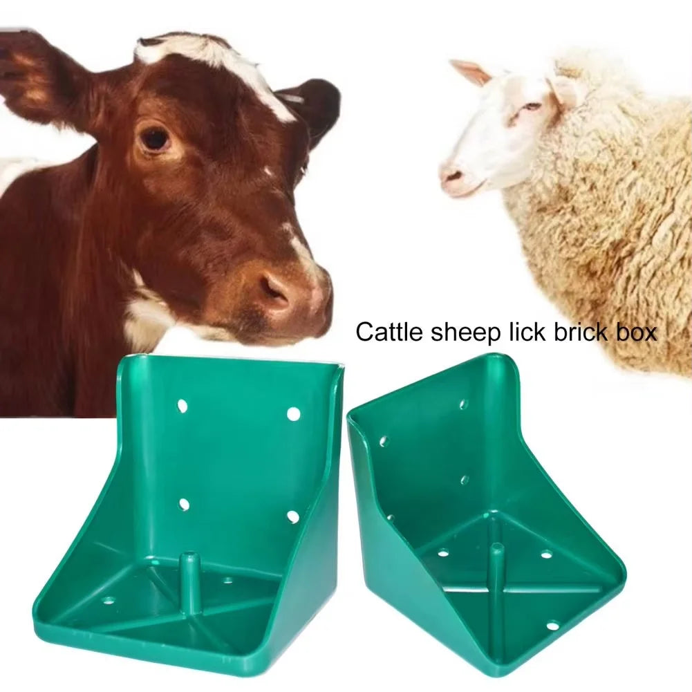 Wall-Mounted Cattle Sheep Licking Brick Box Salt Bricks Mineral Block Feeder Livestock Feeding Rack Plastic Feeding Box